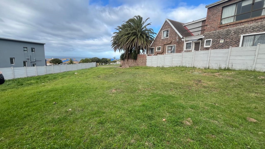  Bedroom Property for Sale in Wavecrest Eastern Cape